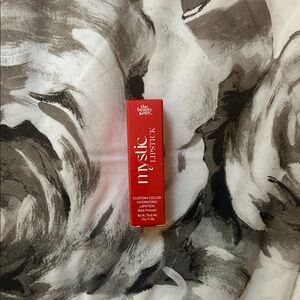 NIB The Beauty Spy Custom Color Hydrating Lipstick-Red Flower, .15 Oz